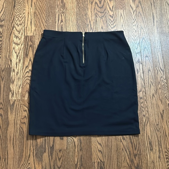 Grace Skirt - Picture 2 of 3